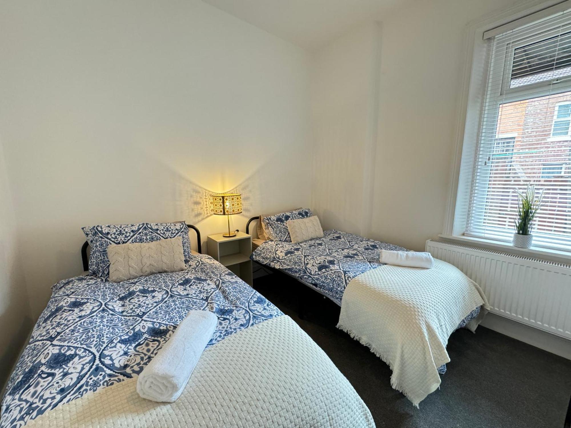 Rockcliffe Retreat, Stylish Coastal Apartment وايتلي باي المظهر الخارجي الصورة